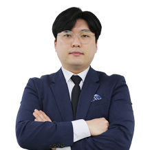 웹툰 교수진 소개